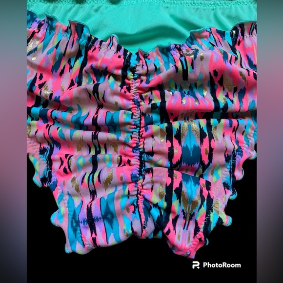 Shade & Shore Women’s Ruffled Bikini Bottom - Picture 5 of 8